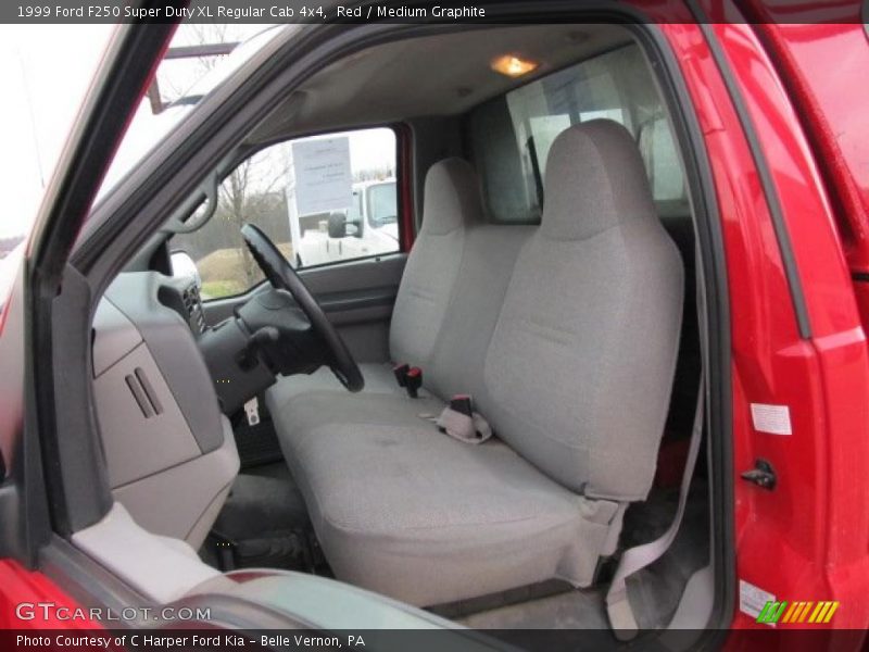 Red / Medium Graphite 1999 Ford F250 Super Duty XL Regular Cab 4x4