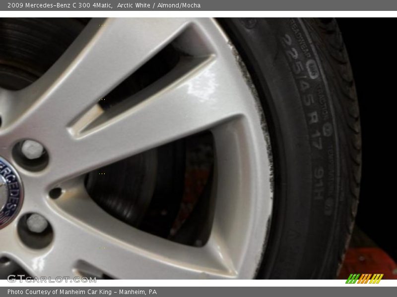 Arctic White / Almond/Mocha 2009 Mercedes-Benz C 300 4Matic