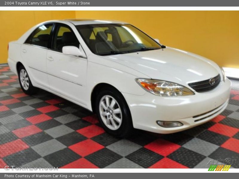 Super White / Stone 2004 Toyota Camry XLE V6