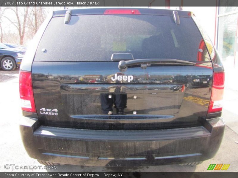 Black / Khaki 2007 Jeep Grand Cherokee Laredo 4x4