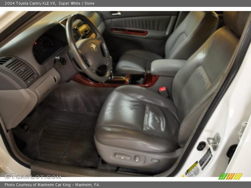 Super White / Stone 2004 Toyota Camry XLE V6