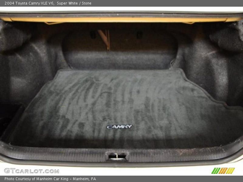 Super White / Stone 2004 Toyota Camry XLE V6