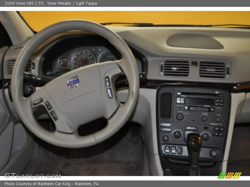 Silver Metallic / Light Taupe 2004 Volvo S80 2.5T