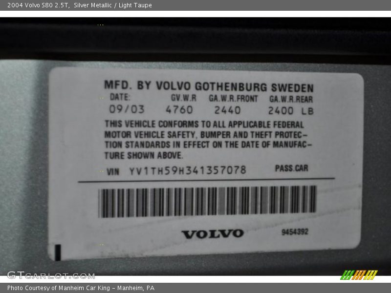 Silver Metallic / Light Taupe 2004 Volvo S80 2.5T