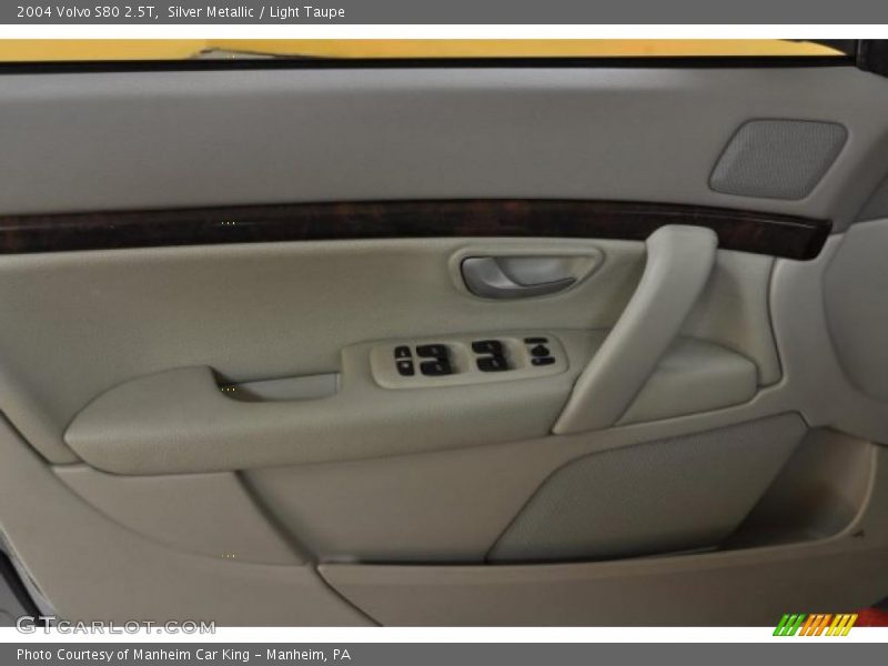 Silver Metallic / Light Taupe 2004 Volvo S80 2.5T
