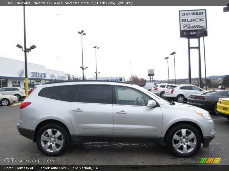 Silver Ice Metallic / Dark Gray/Light Gray 2009 Chevrolet Traverse LTZ AWD