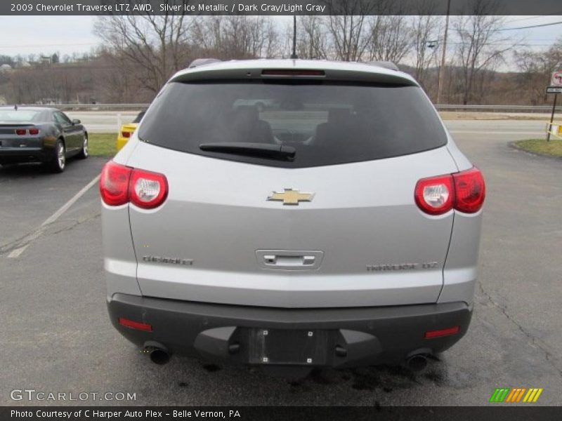 Silver Ice Metallic / Dark Gray/Light Gray 2009 Chevrolet Traverse LTZ AWD