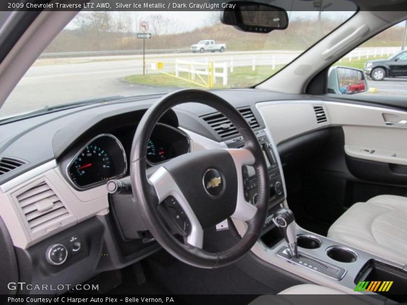  2009 Traverse LTZ AWD Steering Wheel