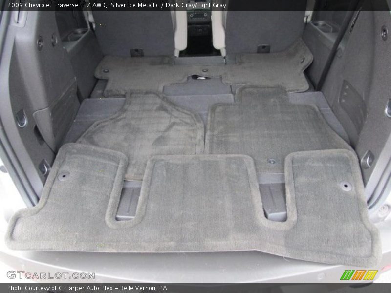  2009 Traverse LTZ AWD Trunk
