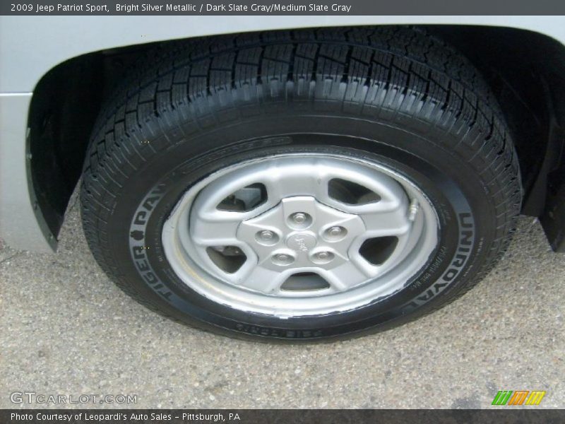 Bright Silver Metallic / Dark Slate Gray/Medium Slate Gray 2009 Jeep Patriot Sport