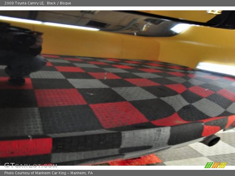 Black / Bisque 2009 Toyota Camry LE
