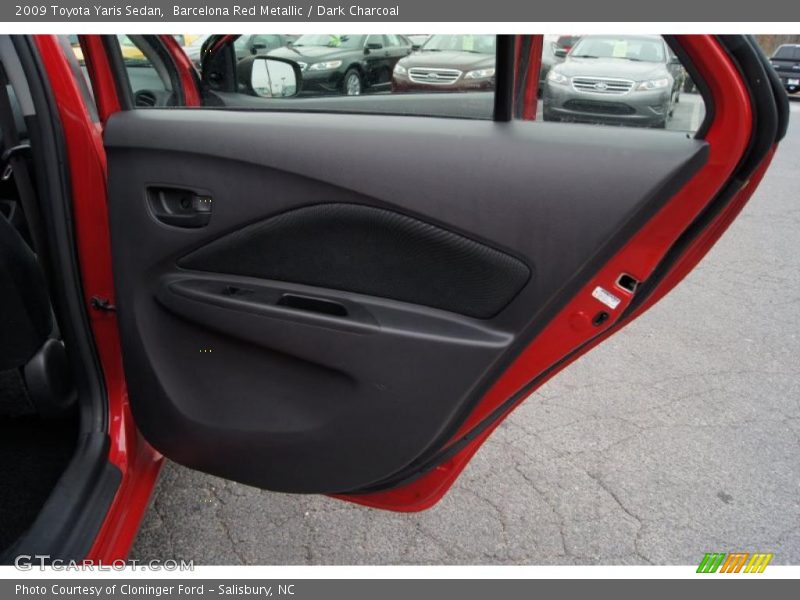 Door Panel of 2009 Yaris Sedan