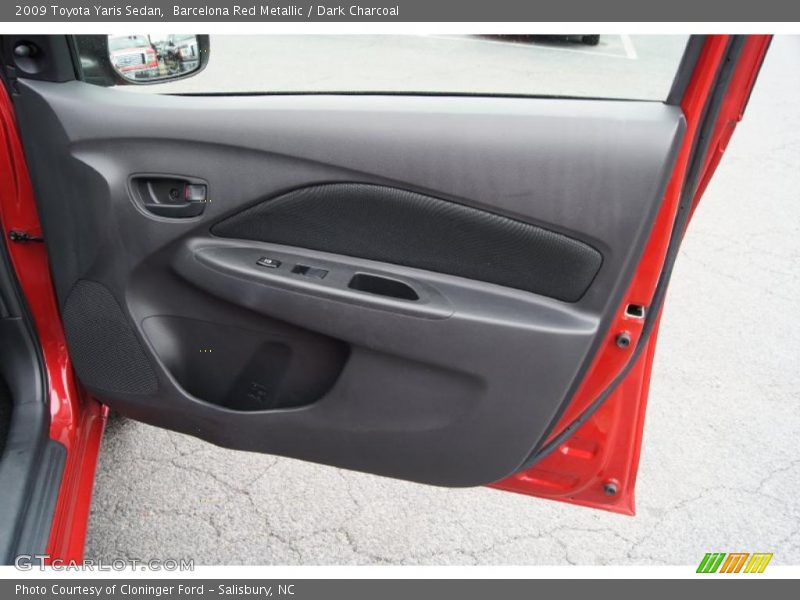 Barcelona Red Metallic / Dark Charcoal 2009 Toyota Yaris Sedan