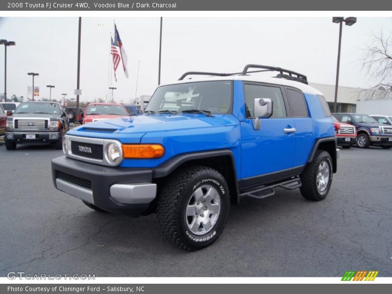 Front 3/4 View of 2008 FJ Cruiser 4WD