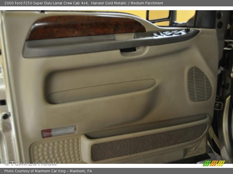Harvest Gold Metallic / Medium Parchment 2000 Ford F250 Super Duty Lariat Crew Cab 4x4