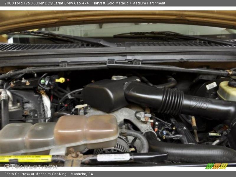 Harvest Gold Metallic / Medium Parchment 2000 Ford F250 Super Duty Lariat Crew Cab 4x4