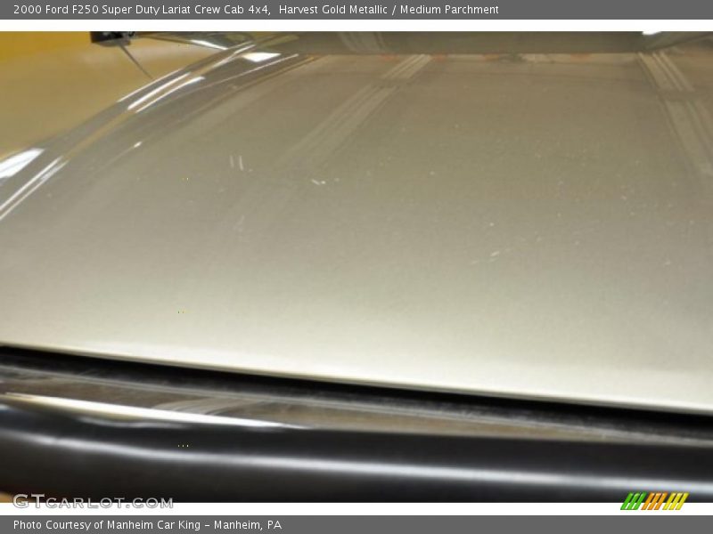 Harvest Gold Metallic / Medium Parchment 2000 Ford F250 Super Duty Lariat Crew Cab 4x4