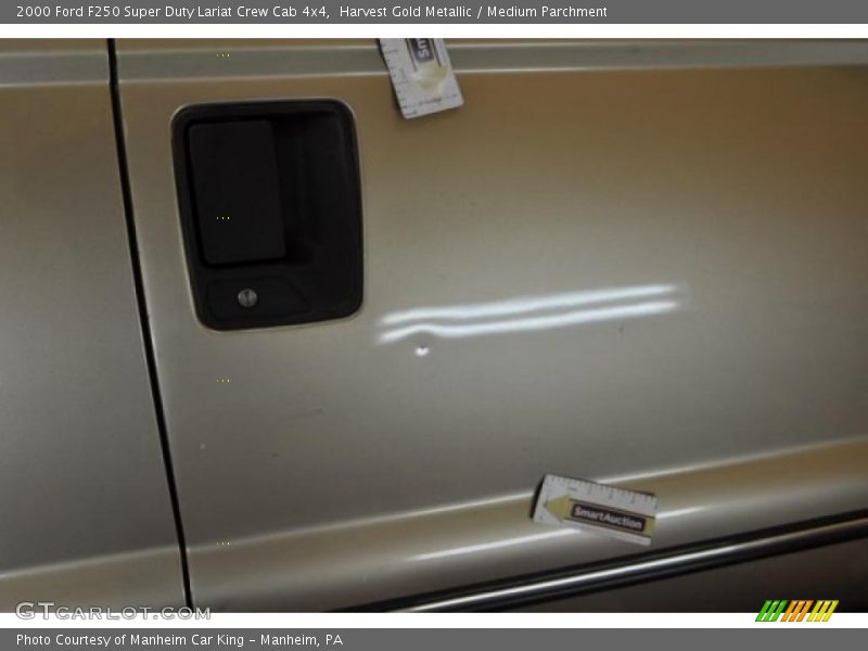 Harvest Gold Metallic / Medium Parchment 2000 Ford F250 Super Duty Lariat Crew Cab 4x4