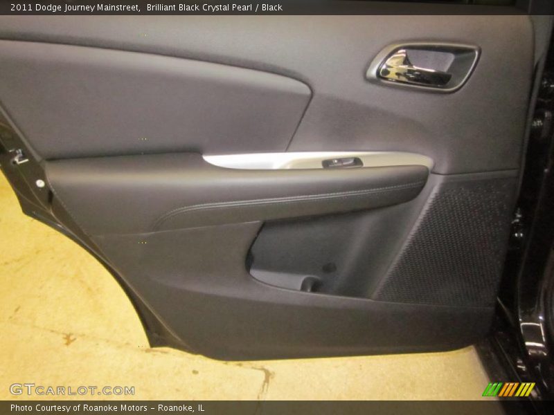 Brilliant Black Crystal Pearl / Black 2011 Dodge Journey Mainstreet