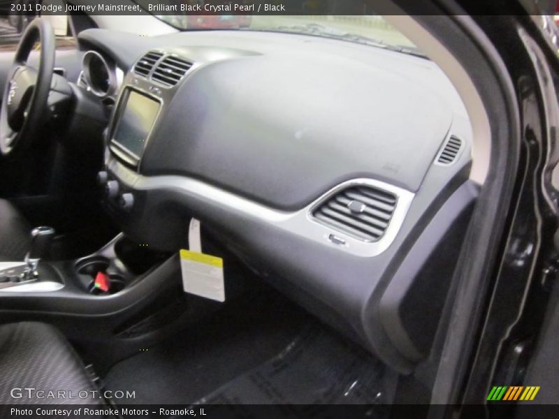Brilliant Black Crystal Pearl / Black 2011 Dodge Journey Mainstreet
