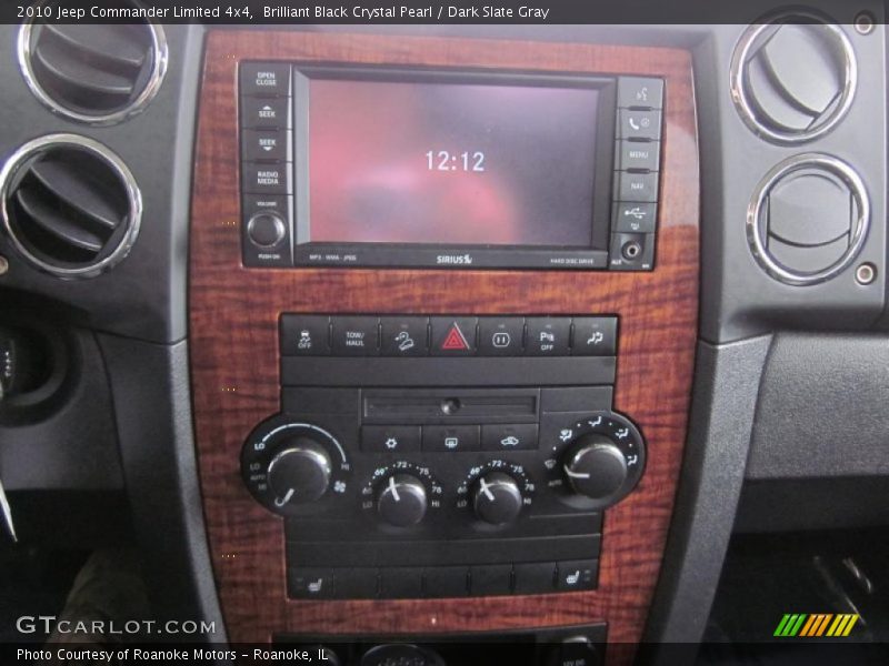 Controls of 2010 Commander Limited 4x4