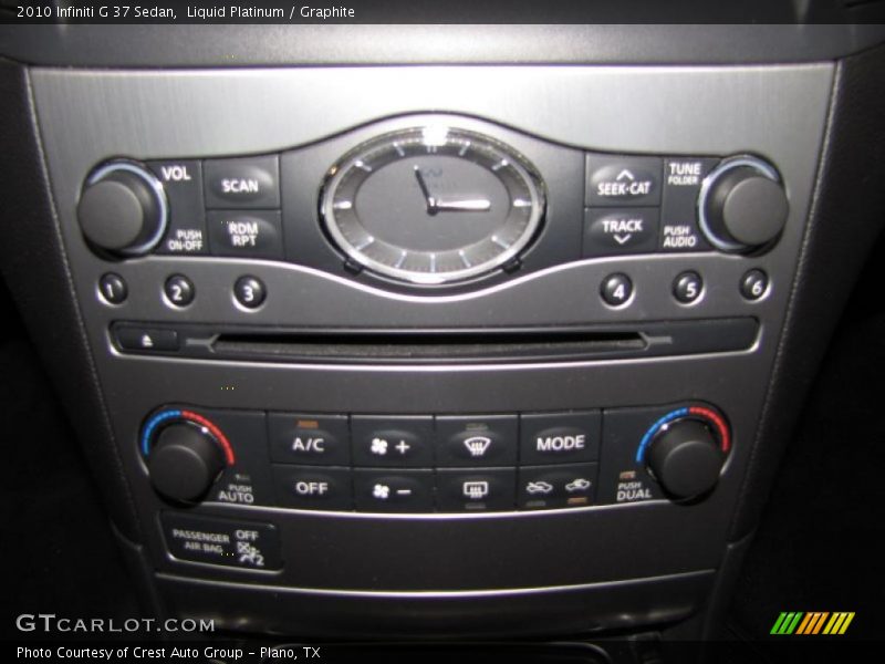 Controls of 2010 G 37 Sedan