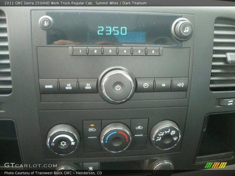 Controls of 2011 Sierra 2500HD Work Truck Regular Cab