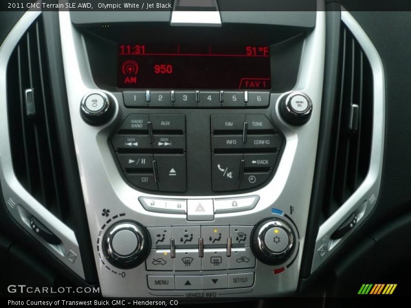 Olympic White / Jet Black 2011 GMC Terrain SLE AWD