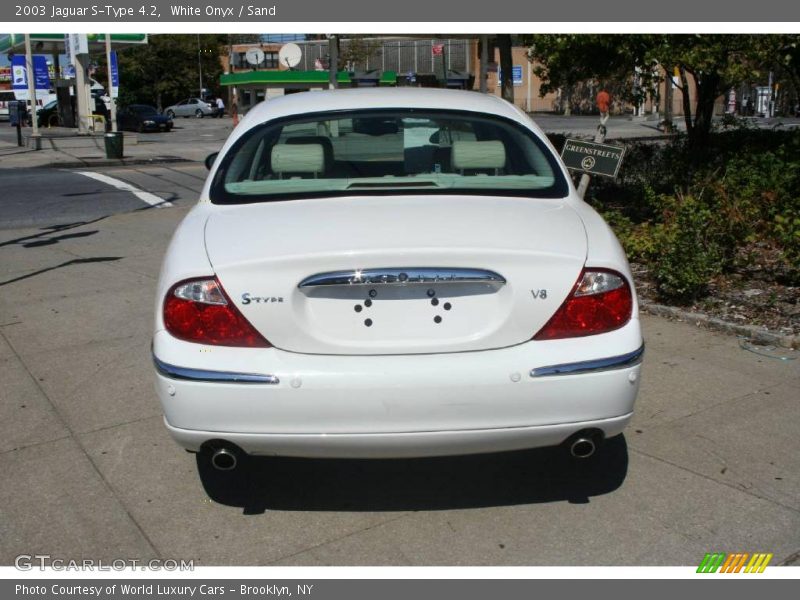 White Onyx / Sand 2003 Jaguar S-Type 4.2