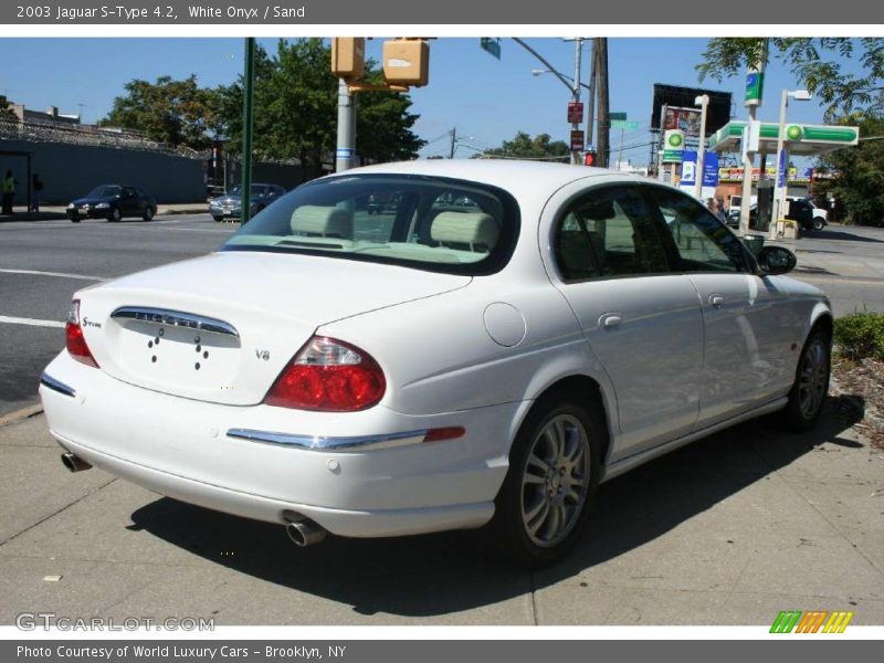 White Onyx / Sand 2003 Jaguar S-Type 4.2