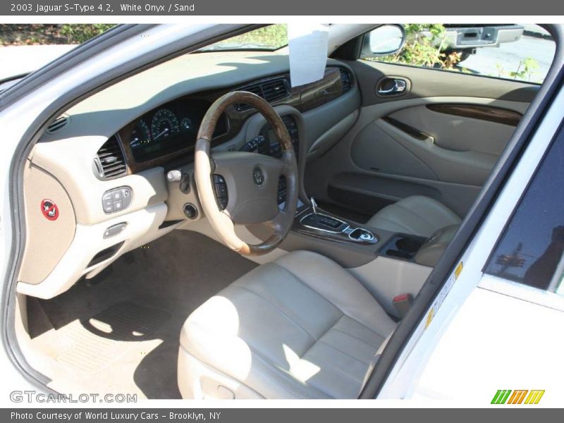 White Onyx / Sand 2003 Jaguar S-Type 4.2