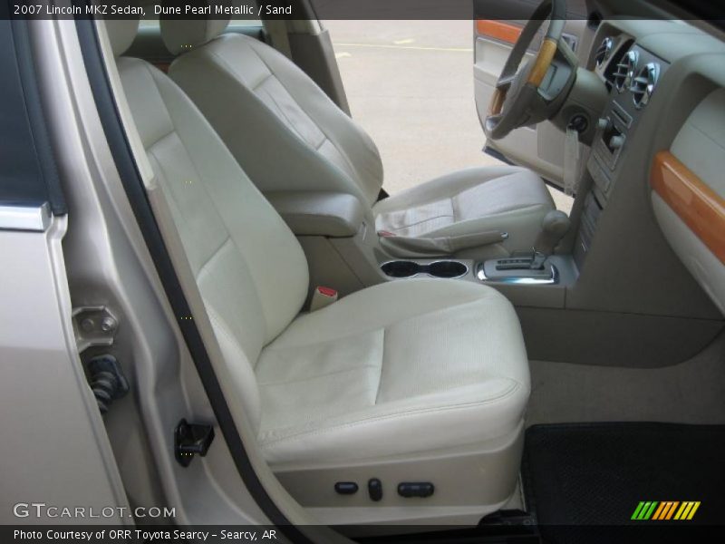 Dune Pearl Metallic / Sand 2007 Lincoln MKZ Sedan