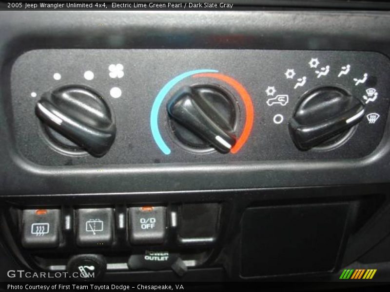 Electric Lime Green Pearl / Dark Slate Gray 2005 Jeep Wrangler Unlimited 4x4