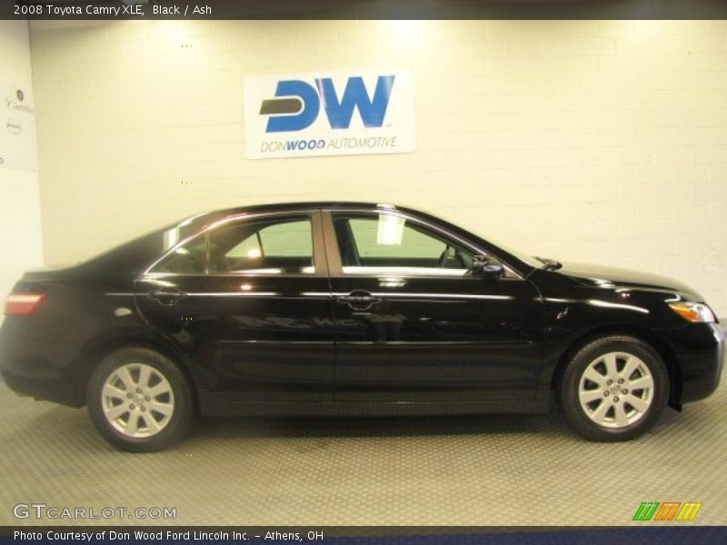Black / Ash 2008 Toyota Camry XLE