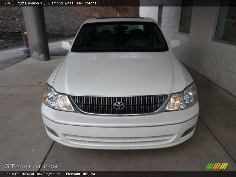 Diamond White Pearl / Stone 2001 Toyota Avalon XL