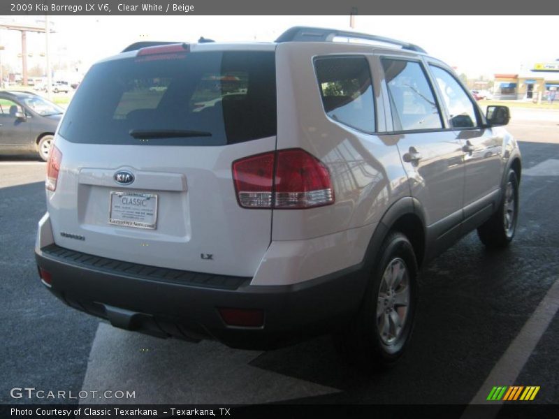 Clear White / Beige 2009 Kia Borrego LX V6