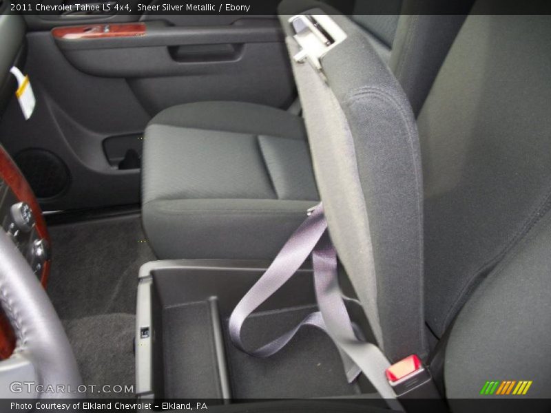 Sheer Silver Metallic / Ebony 2011 Chevrolet Tahoe LS 4x4