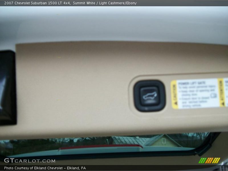 Summit White / Light Cashmere/Ebony 2007 Chevrolet Suburban 1500 LT 4x4