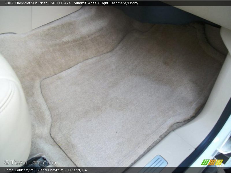Summit White / Light Cashmere/Ebony 2007 Chevrolet Suburban 1500 LT 4x4