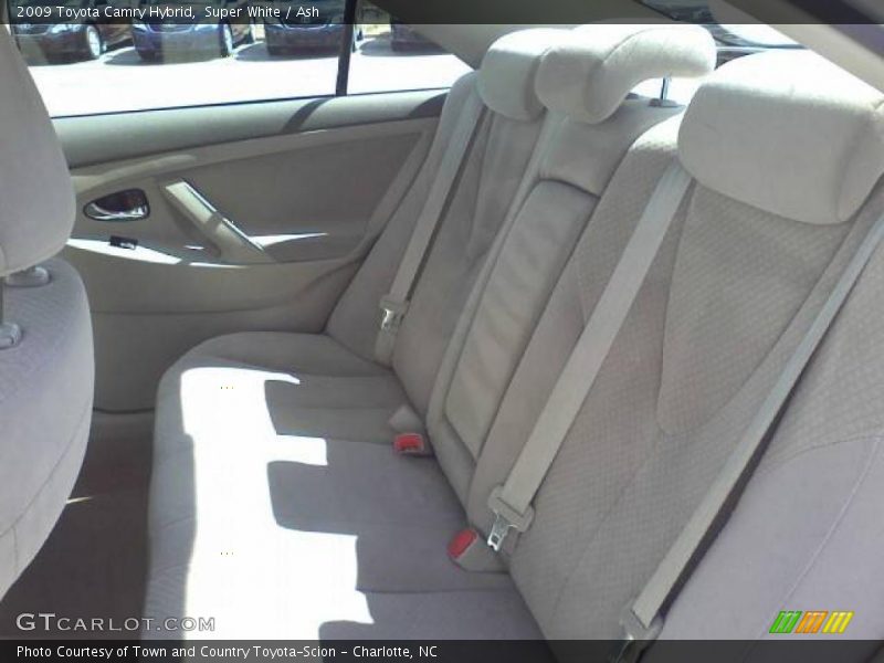 Super White / Ash 2009 Toyota Camry Hybrid