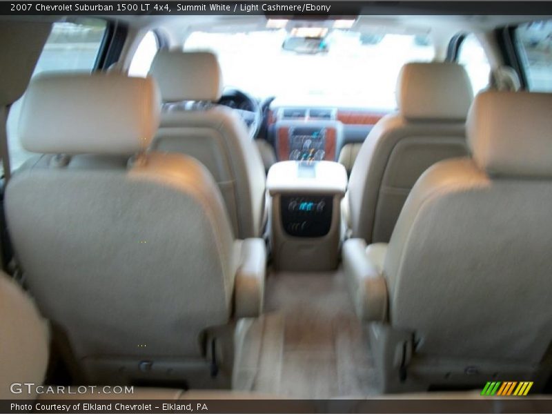 Summit White / Light Cashmere/Ebony 2007 Chevrolet Suburban 1500 LT 4x4