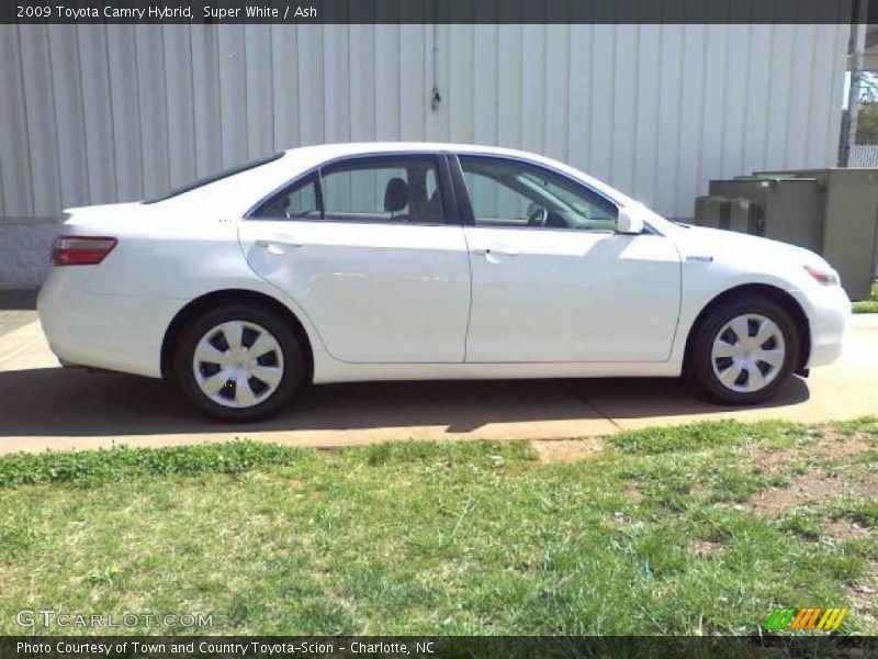 Super White / Ash 2009 Toyota Camry Hybrid