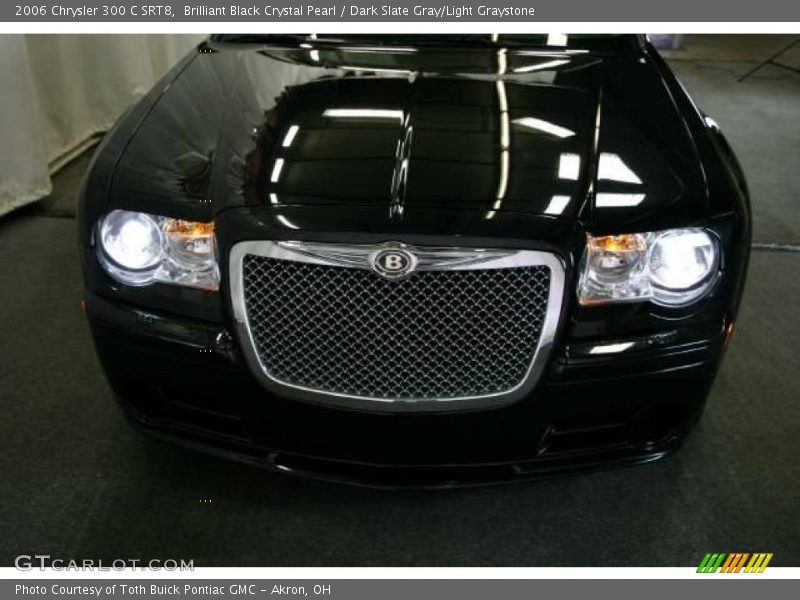  2006 300 C SRT8 Brilliant Black Crystal Pearl
