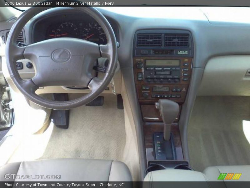 Millennium Silver Metallic / Ivory 2000 Lexus ES 300 Sedan
