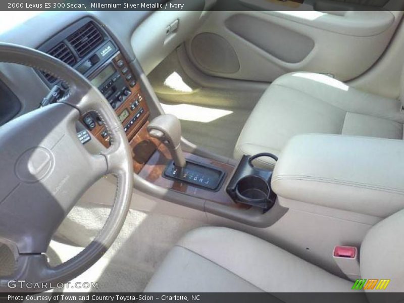Millennium Silver Metallic / Ivory 2000 Lexus ES 300 Sedan