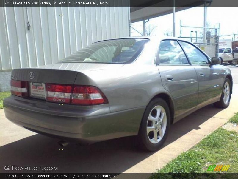Millennium Silver Metallic / Ivory 2000 Lexus ES 300 Sedan