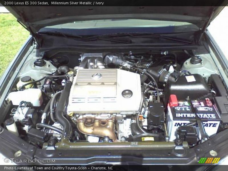 Millennium Silver Metallic / Ivory 2000 Lexus ES 300 Sedan