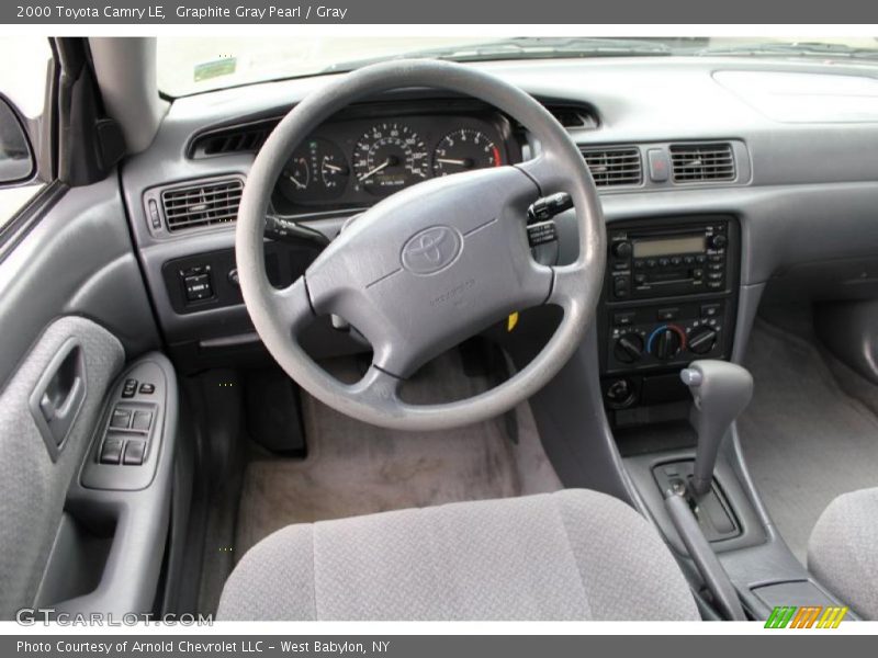 Graphite Gray Pearl / Gray 2000 Toyota Camry LE