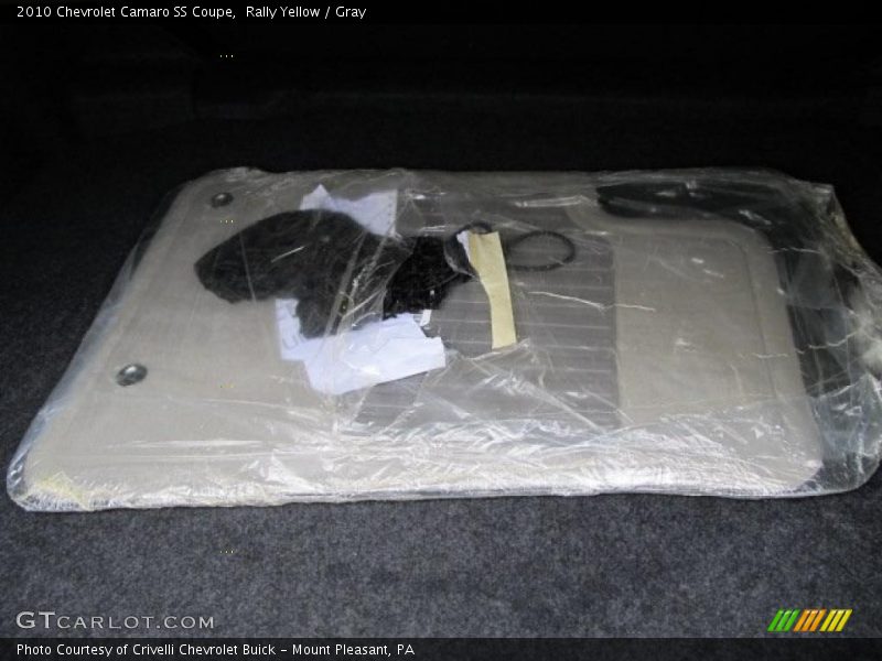 Rally Yellow / Gray 2010 Chevrolet Camaro SS Coupe