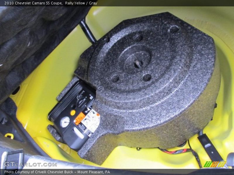 Rally Yellow / Gray 2010 Chevrolet Camaro SS Coupe